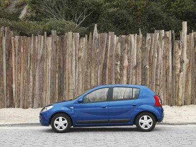 Renault-Sandero_mp43_pic_49903.jpg